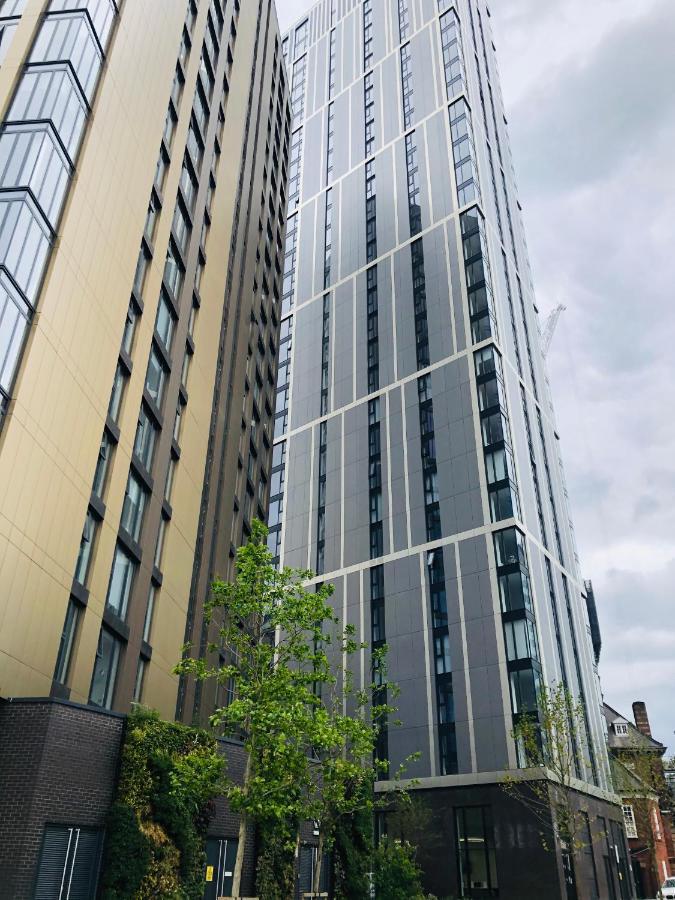 Luxury 2 Bedroom Apartment, On Broad Street! 伯明翰 外观 照片
